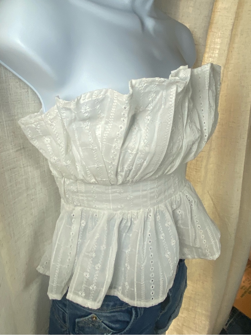 Thirty Thirty White Eyelet Strapless Peplum Top Ruffle Tube Blouse Size XS - Picture 2 of 7